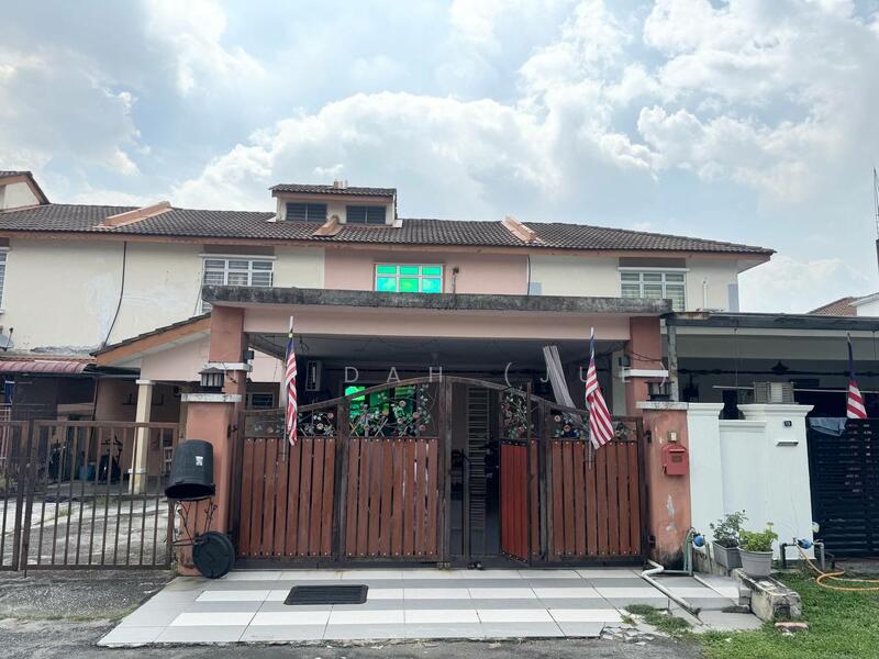 Fully Extended2-Storey Terrace House La CottageTaman Putra Perdana, Puchong