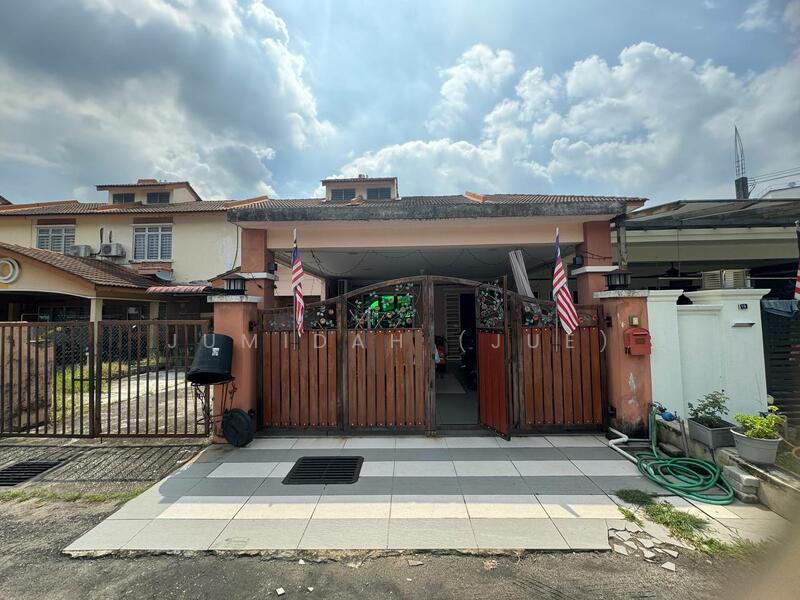 Fully Extended2-Storey Terrace House La CottageTaman Putra Perdana, Puchong