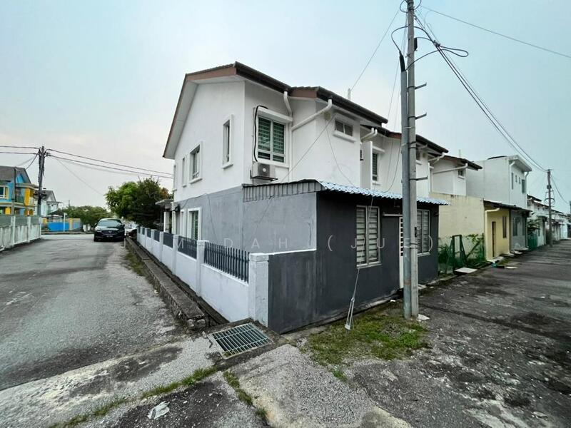 End Lot 2 Storey 2 Storey Hillpark 2, Bandar Teknologi Kajang, Semenyih ???? Renovated & Extended???