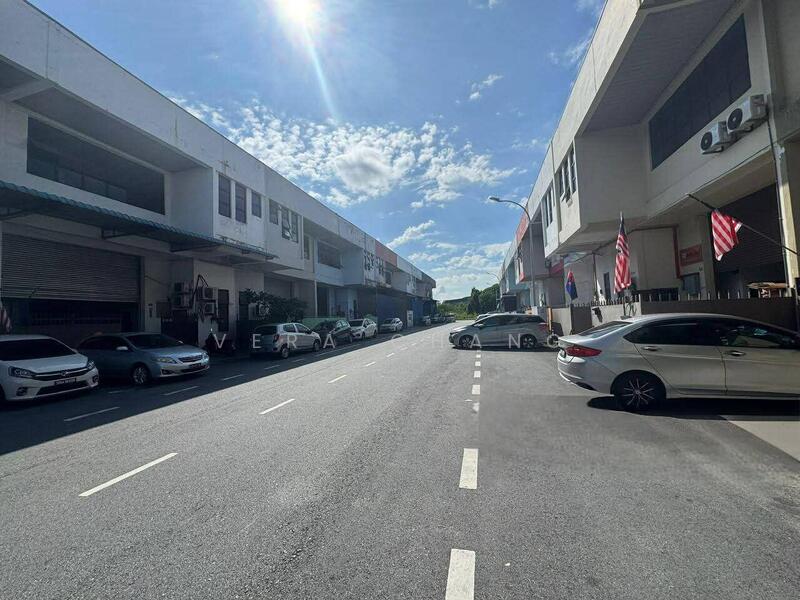 For Sale - Taman Perindustrian Pekan Nenas