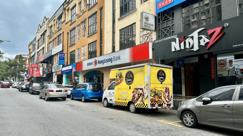 For Sale - 4 Storey Shop @ Danau Desa , Chinese Crowd & High Demand Area