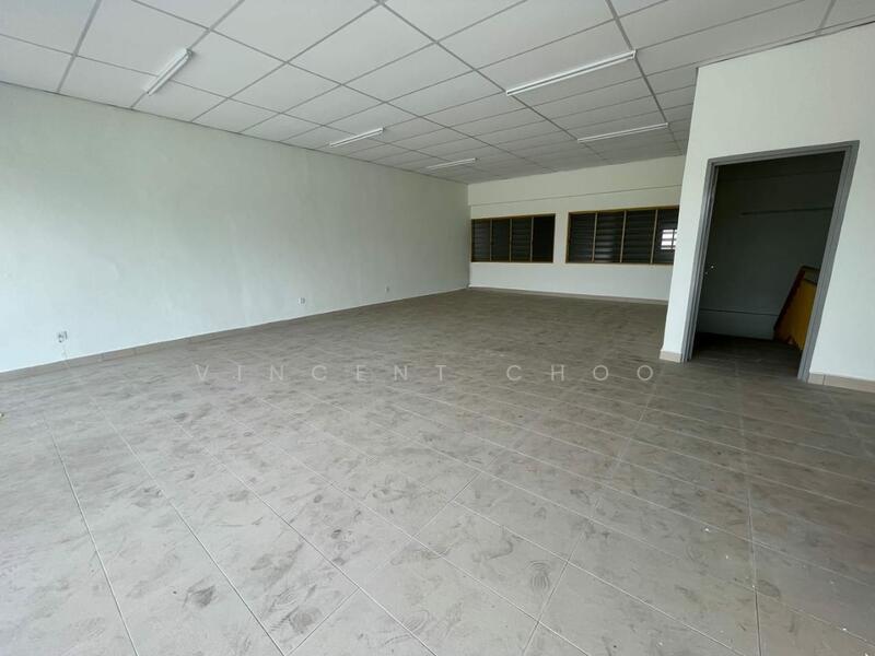 Untuk Disewa - MEDIUM & LIGHT INDUSTRIAL | 1.5 STOREY FACTORY | HIGH CELLING