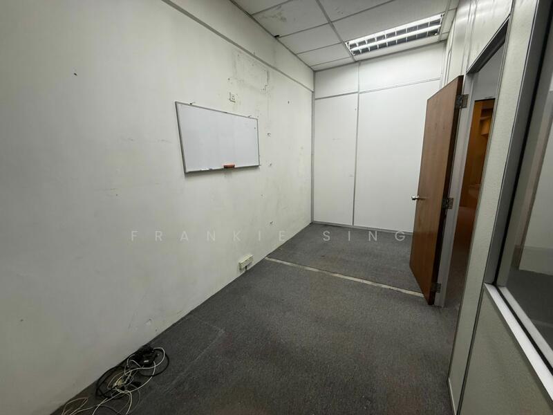 Untuk Disewa - Shop / Office at Taman Fadason