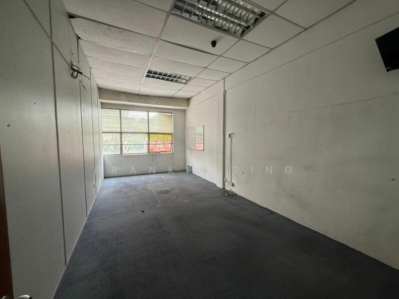 Untuk Disewa - Shop / Office at Taman Fadason
