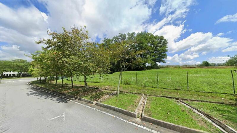 Untuk Dijual - 10.7 ACRE LAND at Nilai Seremban. Corner Mainroad. 1min to Residential & Industrial Areas