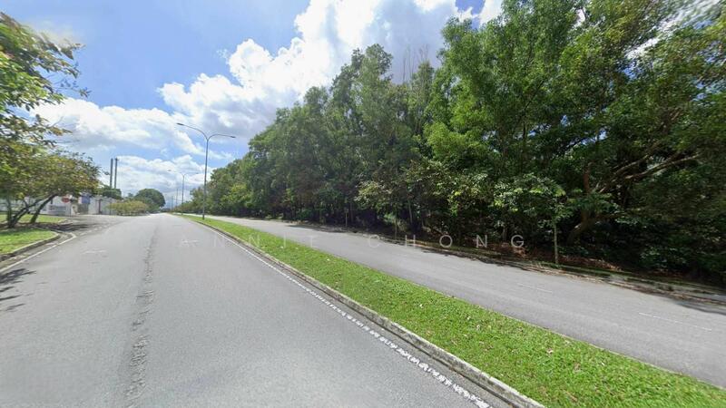 Untuk Dijual - 10.7 ACRE LAND at Nilai Seremban. Corner Mainroad. 1min to Residential & Industrial Areas