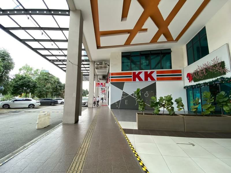 For Rent - Ground floor - very prominent, busy road