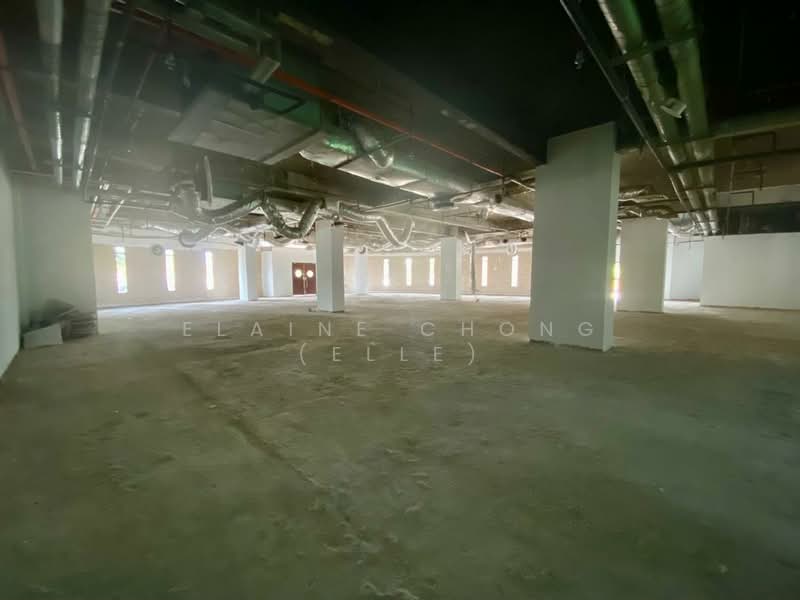 For Rent - Ground floor - very prominent, busy road