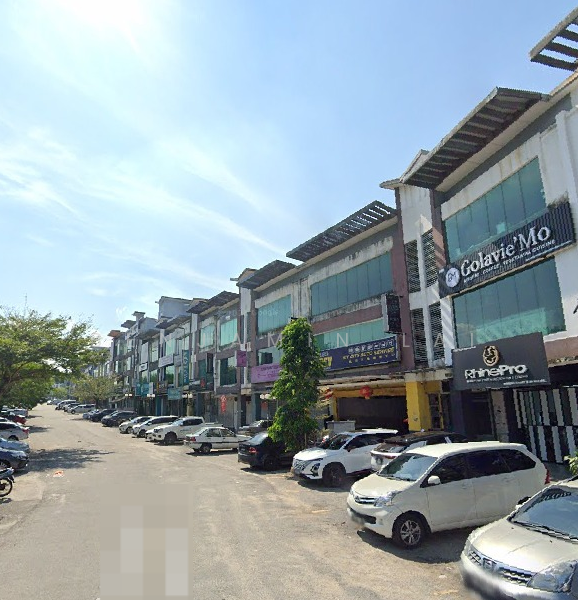 For Sale - Fullt Renovated 3sty Adjoining Shoplot Bandar Mahkota Cheras,Mahkota Cheras