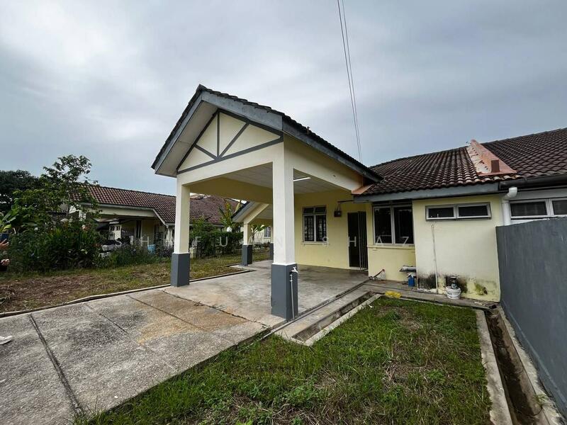 For Sale - Semi-D Taman Sri Bayu Bagan Lalang Sepang