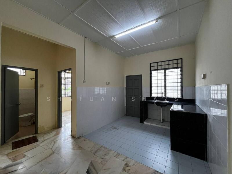 For Sale - Semi-D Taman Sri Bayu Bagan Lalang Sepang