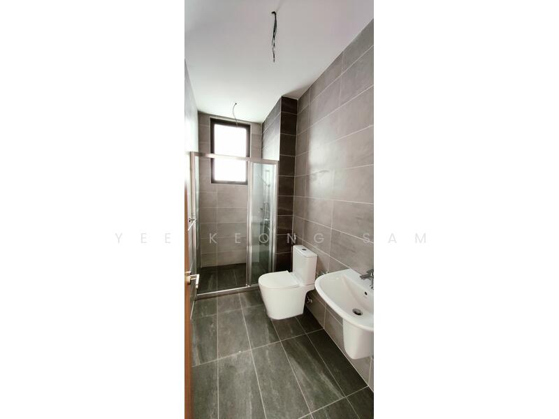 For Sale - 3-storey Terraced House at Taman Puchong Legenda