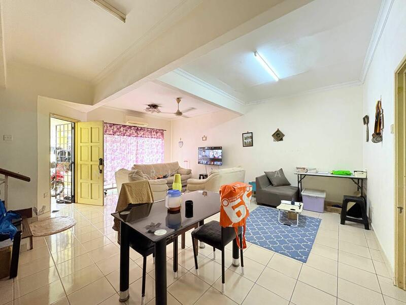 2-storey Terraced House for Sale in Subang Bestari (Shah Alam) - Nazri Hassan - PropertyGuru.com.my