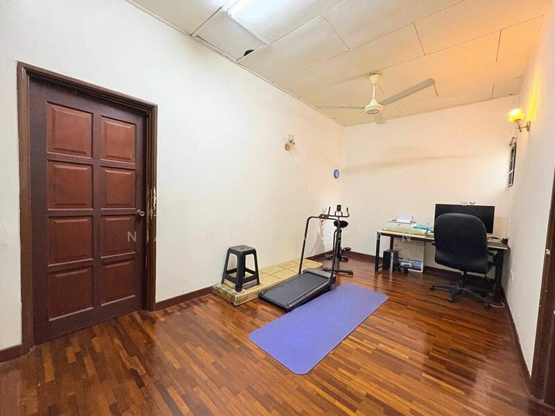 2-storey Terraced House for Sale in Subang Bestari (Shah Alam) - Nazri Hassan - PropertyGuru.com.my