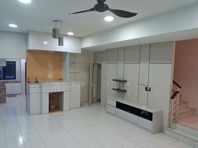 2-storey Terraced House for Rent in Rawang (Selangor) - Hanz Low - Living Room - PropertyGuru.com.my