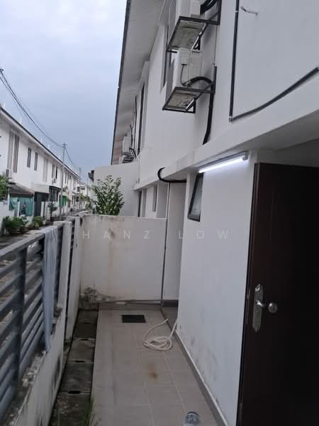 2-storey Terraced House for Rent in Rawang (Selangor) - Hanz Low - Exterior - PropertyGuru.com.my