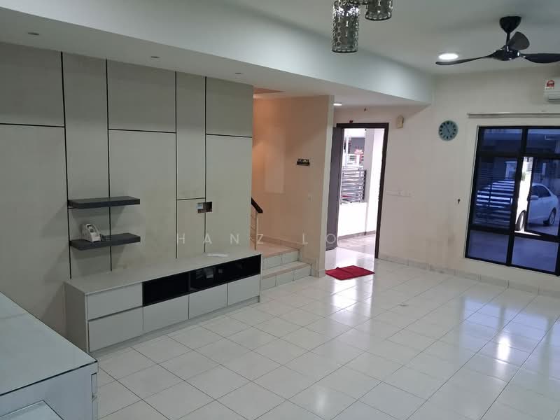 2-storey Terraced House for Rent in Rawang (Selangor) - Hanz Low - Living Room - PropertyGuru.com.my