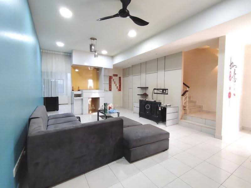 2-storey Terraced House for Rent in Rawang (Selangor) - Hanz Low - Living Room - PropertyGuru.com.my