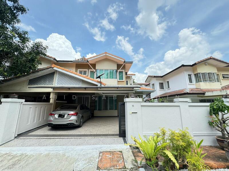 Untuk Dijual - Renovated 2 Storey End Lot Terrace @ Kelana Idaman PJU 1, Ara Damansara