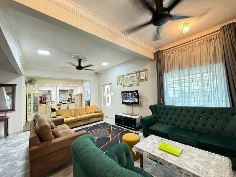 Untuk Dijual - Renovated 2 Storey End Lot Terrace @ Kelana Idaman PJU 1, Ara Damansara