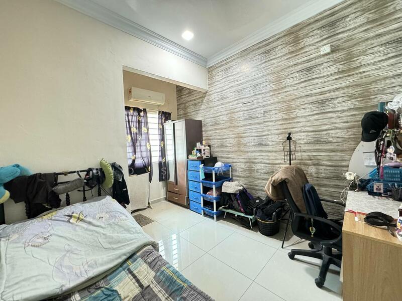 Untuk Dijual - Renovated 2 Storey End Lot Terrace @ Kelana Idaman PJU 1, Ara Damansara