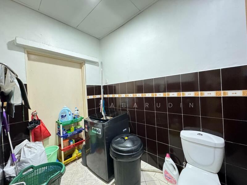 Untuk Dijual - Renovated 2 Storey End Lot Terrace @ Kelana Idaman PJU 1, Ara Damansara