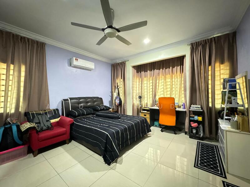 Untuk Dijual - Renovated 2 Storey End Lot Terrace @ Kelana Idaman PJU 1, Ara Damansara