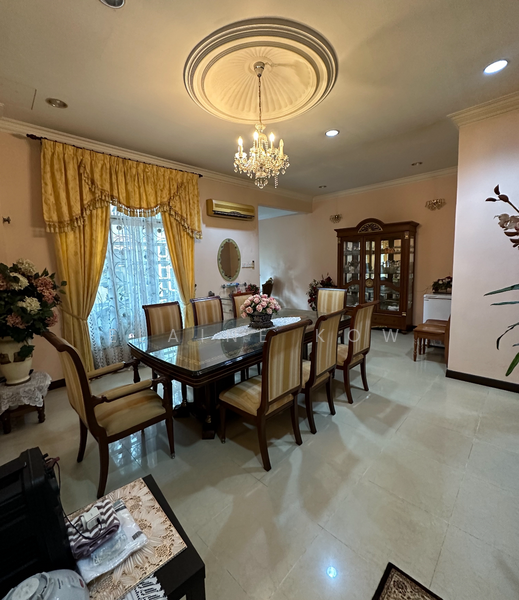 For Sale - Bungalow at Seksyen 11