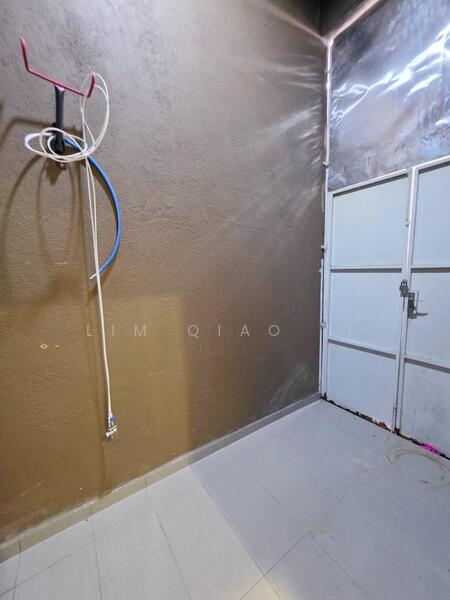 Untuk Dijual - Single Storey Terrace Corner Lot Jalan Wira Jaya, Taman Wira Jaya, Parit Raja, Batu Pahat, Johor.