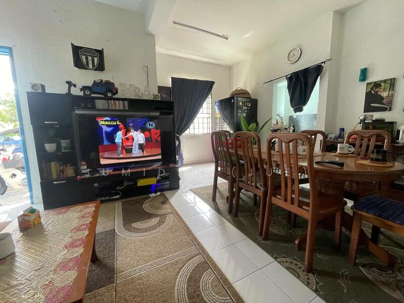 End Lot Semi-D Cluster Lautan Samudera Puncak Alam. Tanah Luas ????