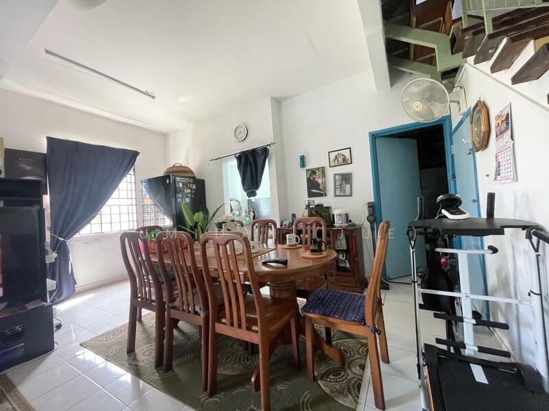 End Lot Semi-D Cluster Lautan Samudera Puncak Alam. Tanah Luas ????