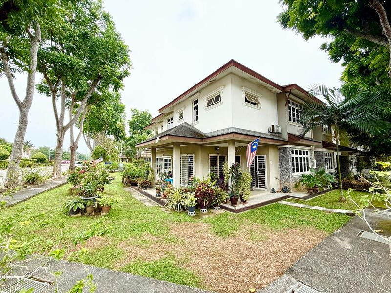 CORNER LOT????????Double Storey Serinity Garden Homes Perdana Lakeview East Cyberjaya • RENOVATED