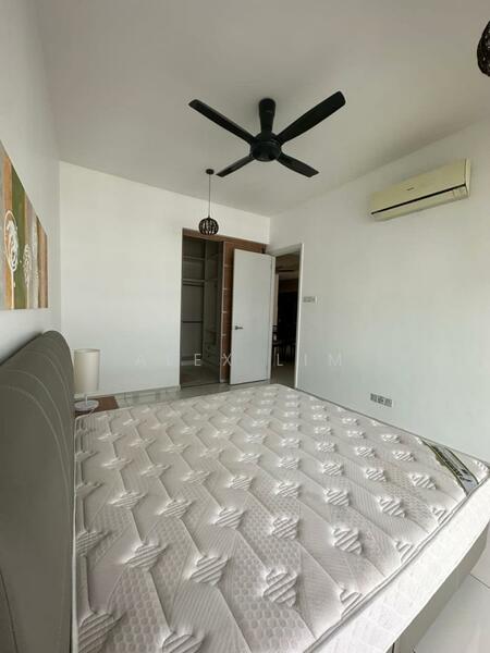 For Rent - The Light Linear