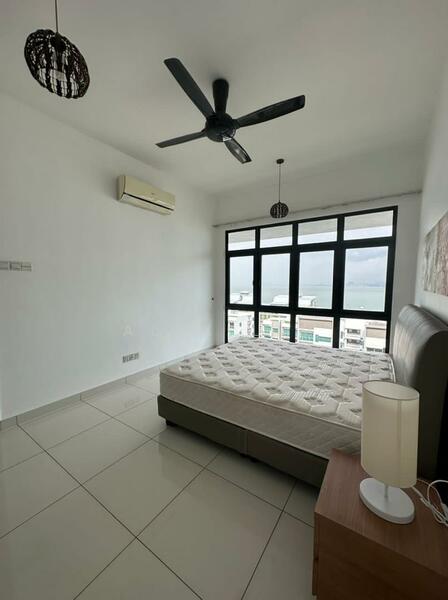 For Rent - The Light Linear