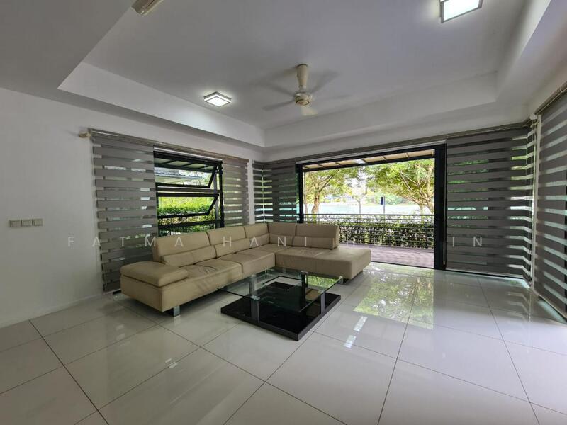 Untuk Disewa - Precinct 8