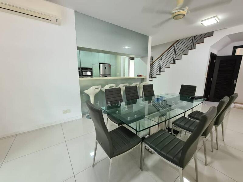 Untuk Disewa - Precinct 8