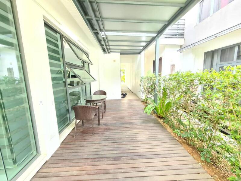 Untuk Disewa - Precinct 8