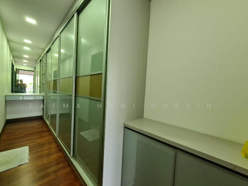 Untuk Disewa - Precinct 8