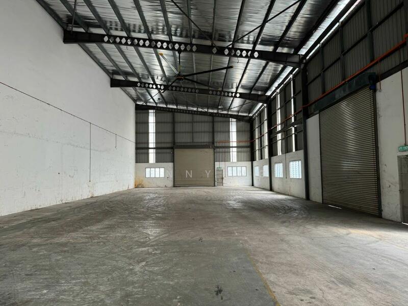 Untuk Disewa - Semi-D factory at Taman Perindustrian Air Hitam