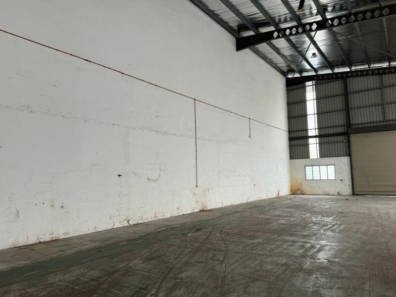 Untuk Disewa - Semi-D factory at Taman Perindustrian Air Hitam