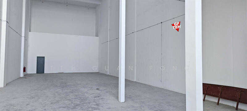 For Sale - 1.5 Storey Warehouse | Chain Ferry | Near Bagan Baru