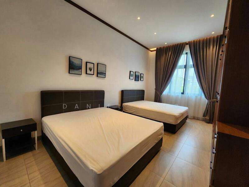 For Sale - Bungalow at Bandar Seri Alam