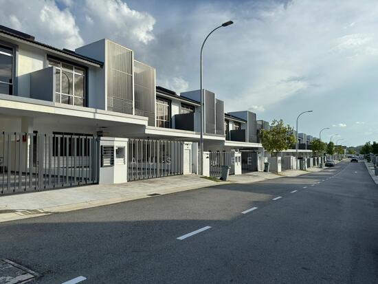 2-storey Terraced House for Sale in Taman Impian Emas (Skudai) - Sausa Lee