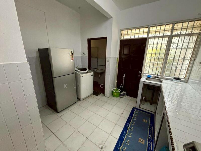 For Rent - taman perling