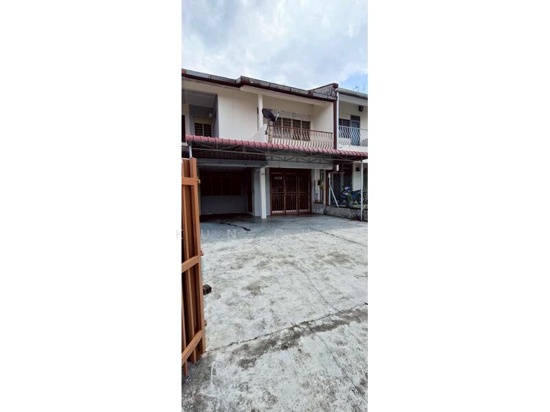 For Rent - taman perling