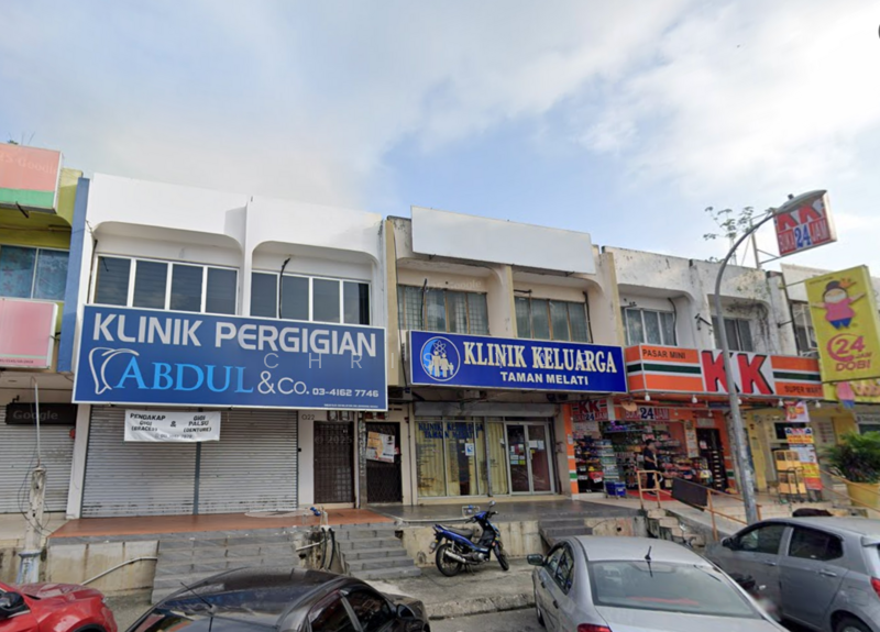 For Sale - FREEHOLD FULLY TENANTED ROI 4.3% KL Taman Melati 2sty 22x82 Prime Area