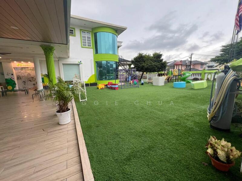 For Sale - Ros Merah