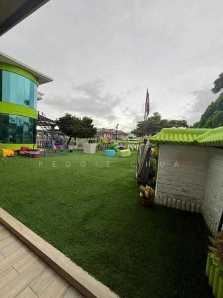 For Sale - Ros Merah