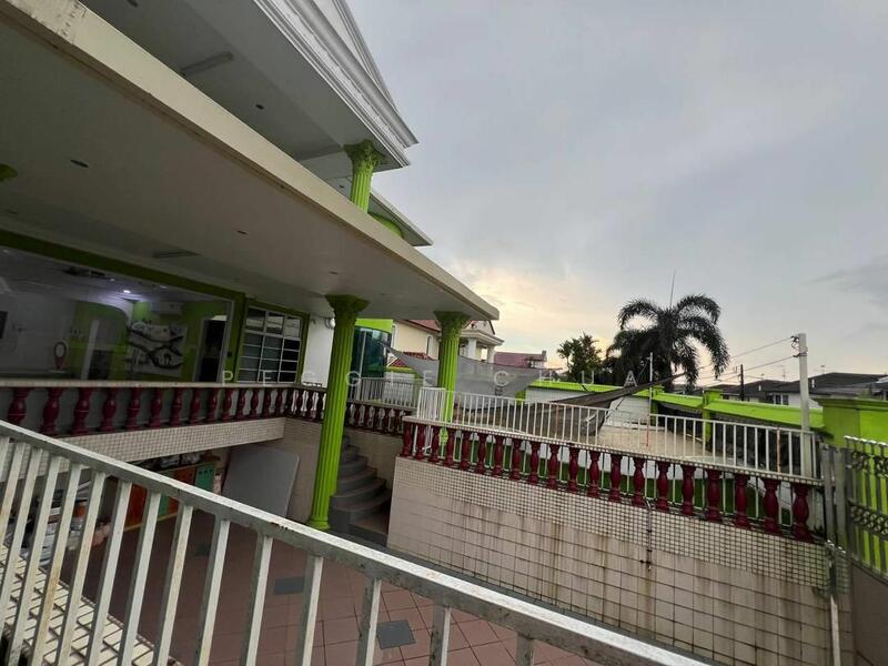 For Sale - Ros Merah