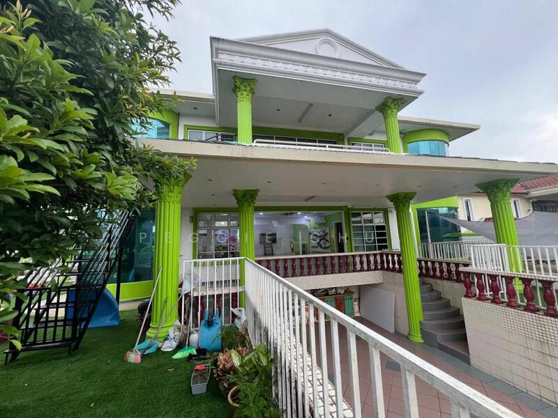 For Sale - Ros Merah